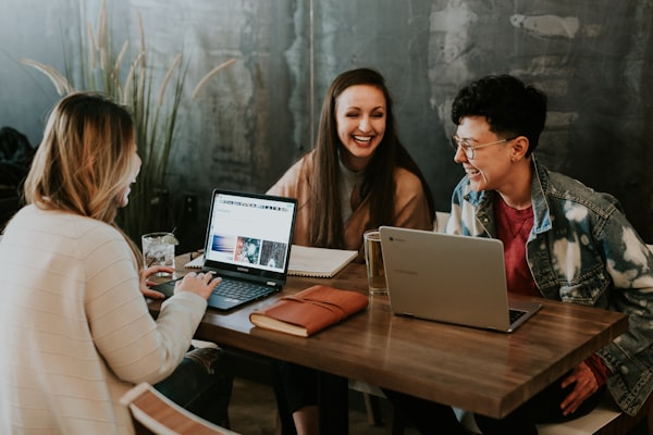 Business-Schulung in modernem Umfeld
